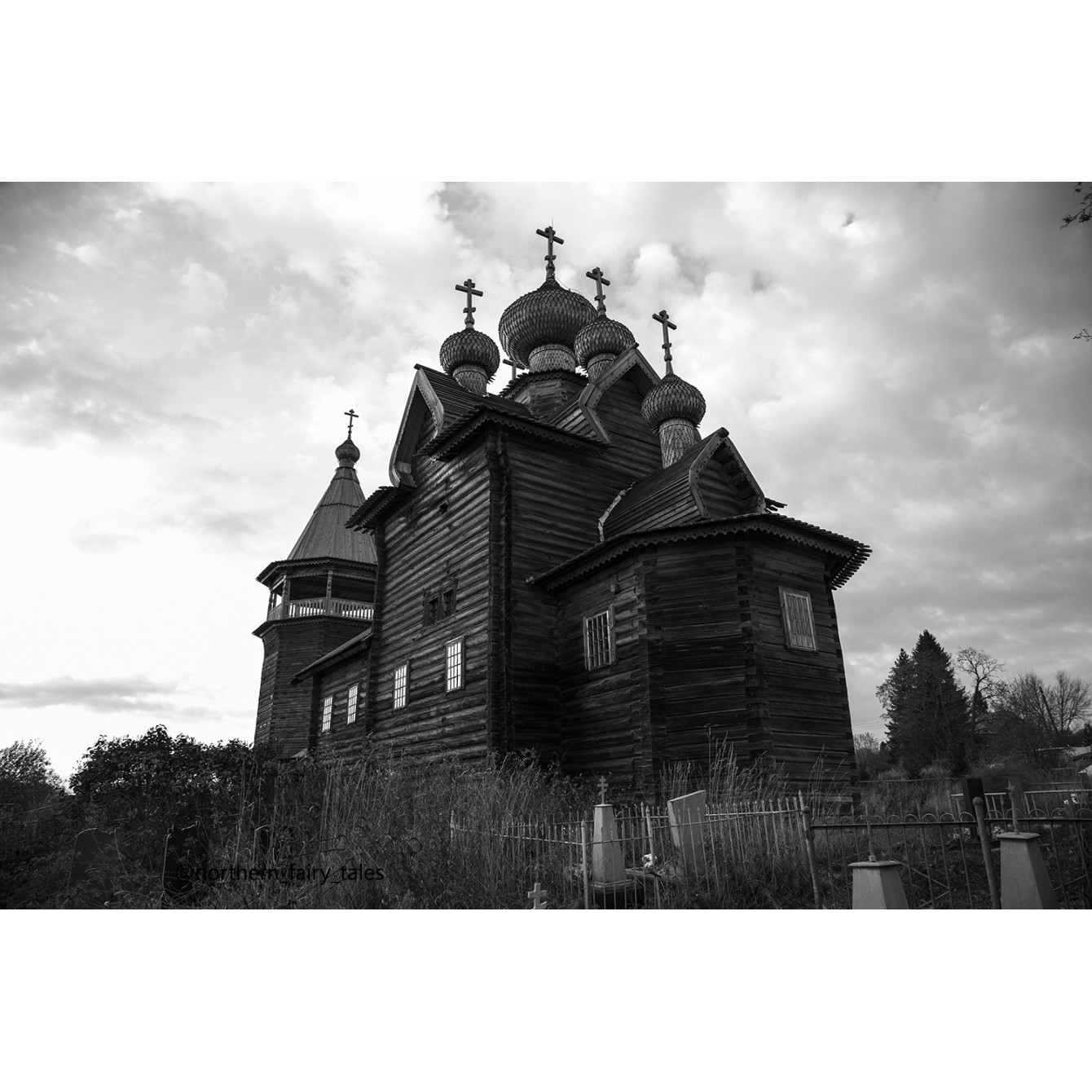 From Vepsian Folklore: How to See the Dead
