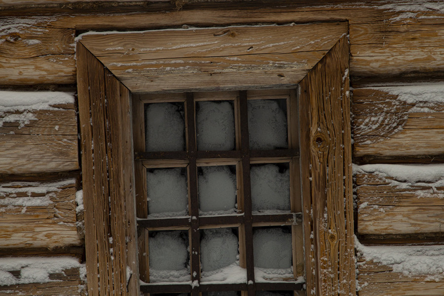 The windows of wooden houses are the mirror of their souls