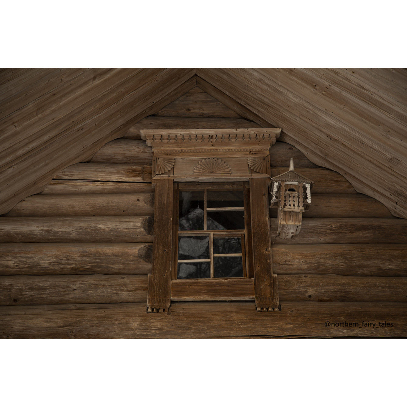 The windows of wooden houses are the mirror of their souls